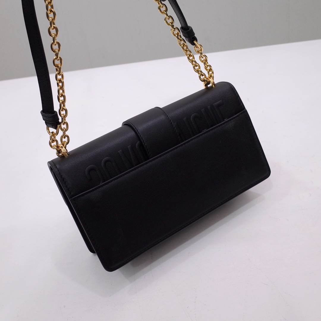 30 Montaigne East-West Bag with Chain Black Calfskin